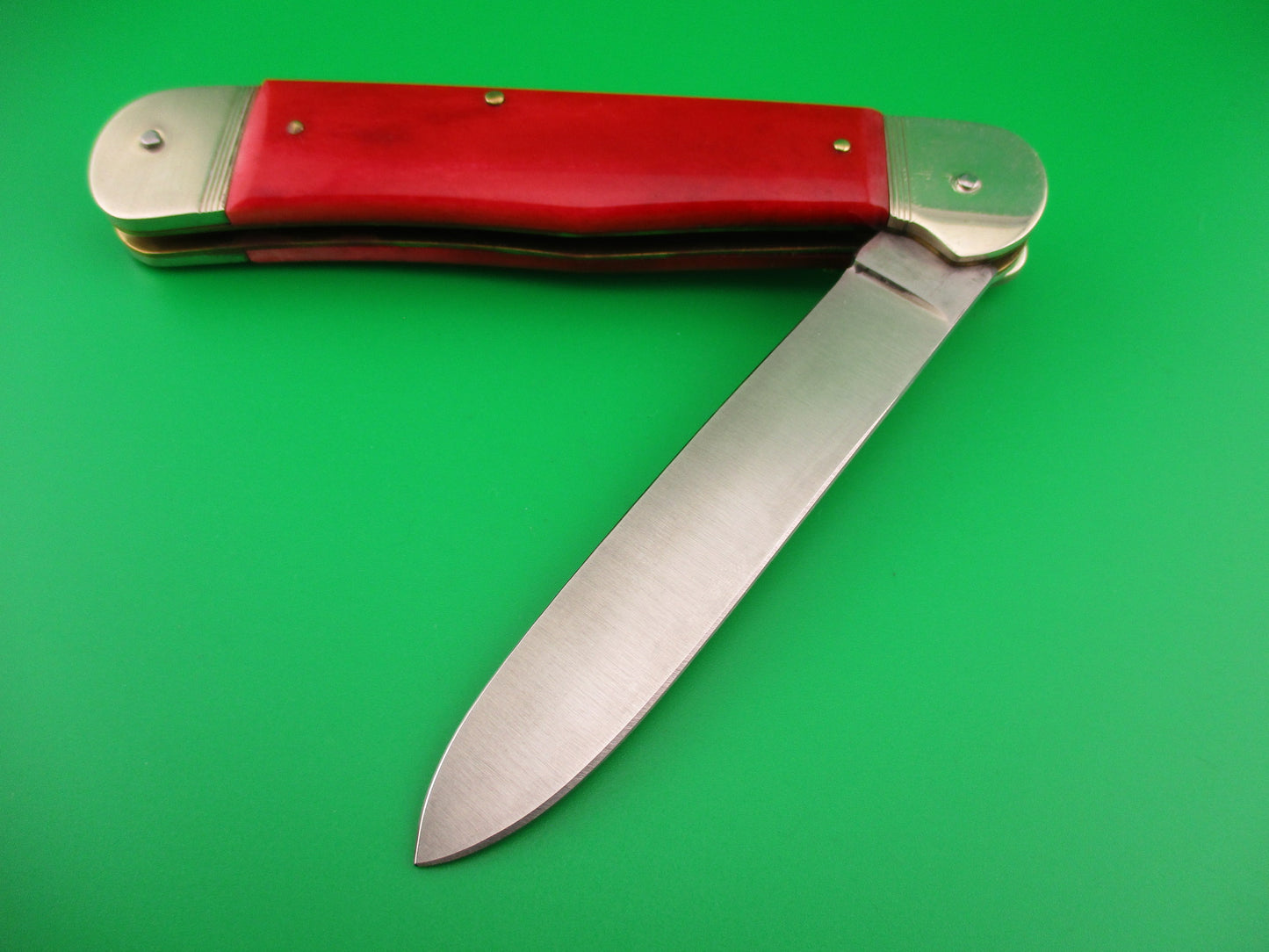 Big Red Hubertus 13cm (closed) German Lever lock Red bone Automatic knife