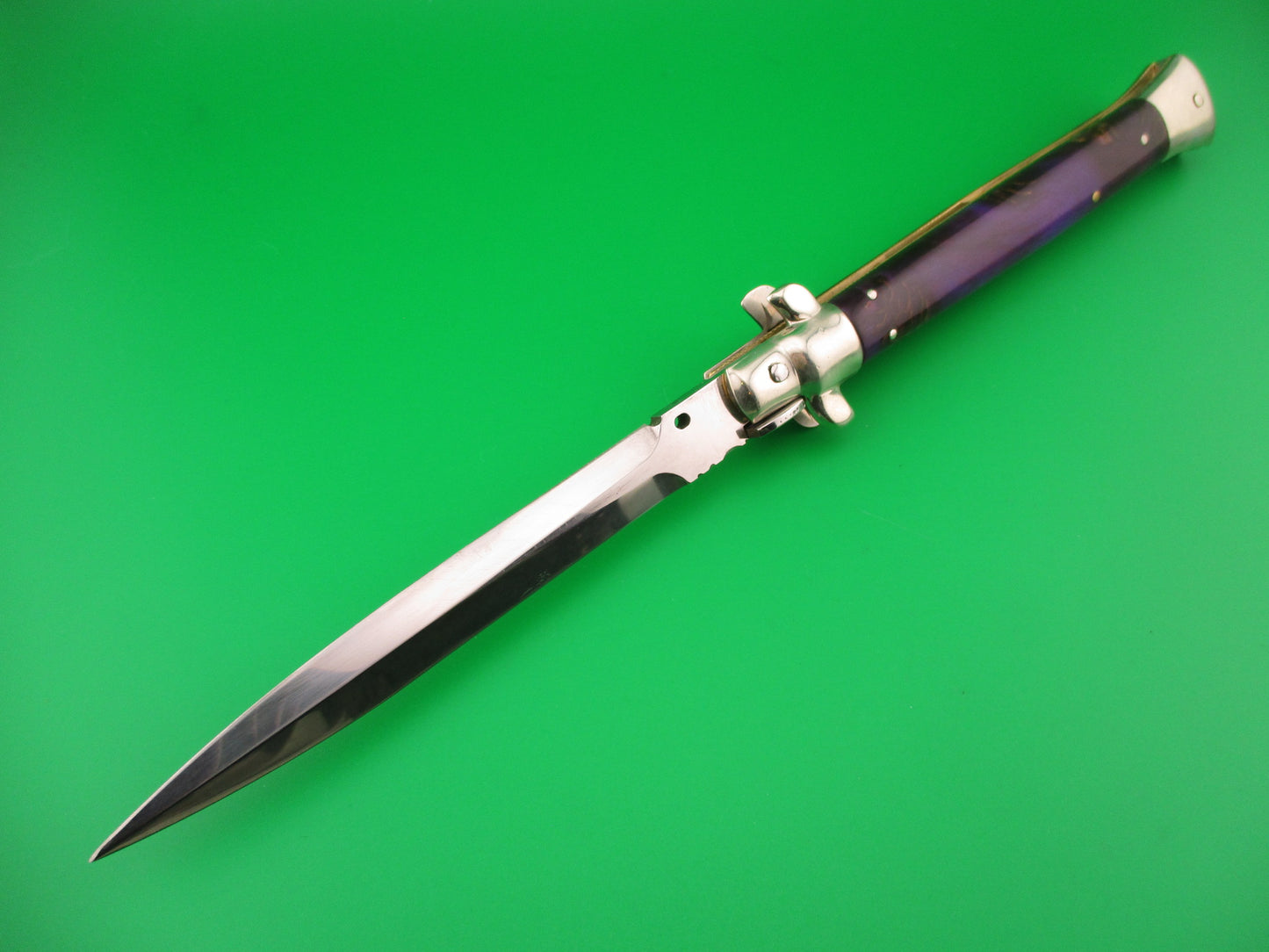 Walt's Latama 28cm Italian Classic customized by Tank Fisher Red & Purple automatic knife