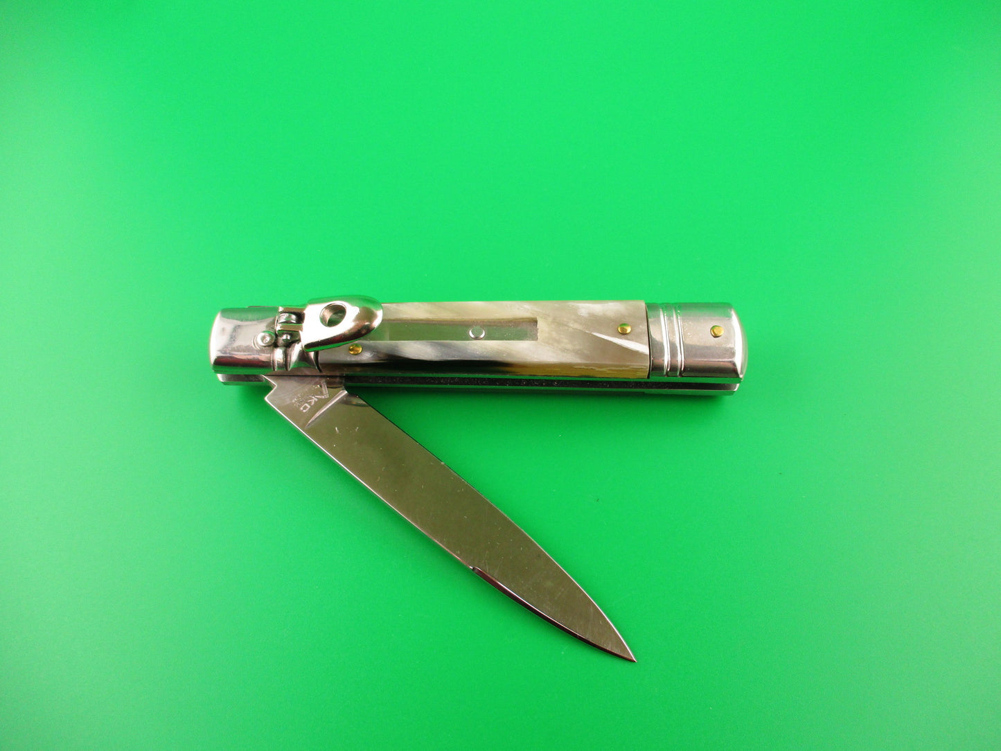 z AKC ITALY 20cm Italian Slimline Lever Honey horn automatic knife