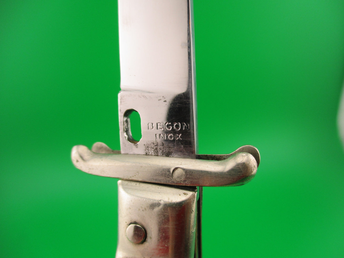 z BEGON INOX MODELE DEPOSE 24cm French Swing Guard Black checkered automatic knife