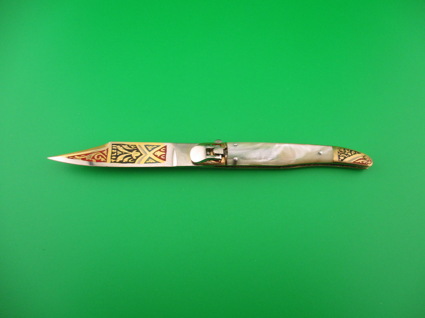 Toledo 16cm Spanish Lever Vintage Pearlex Gold Tourist Souvenir automatic knife