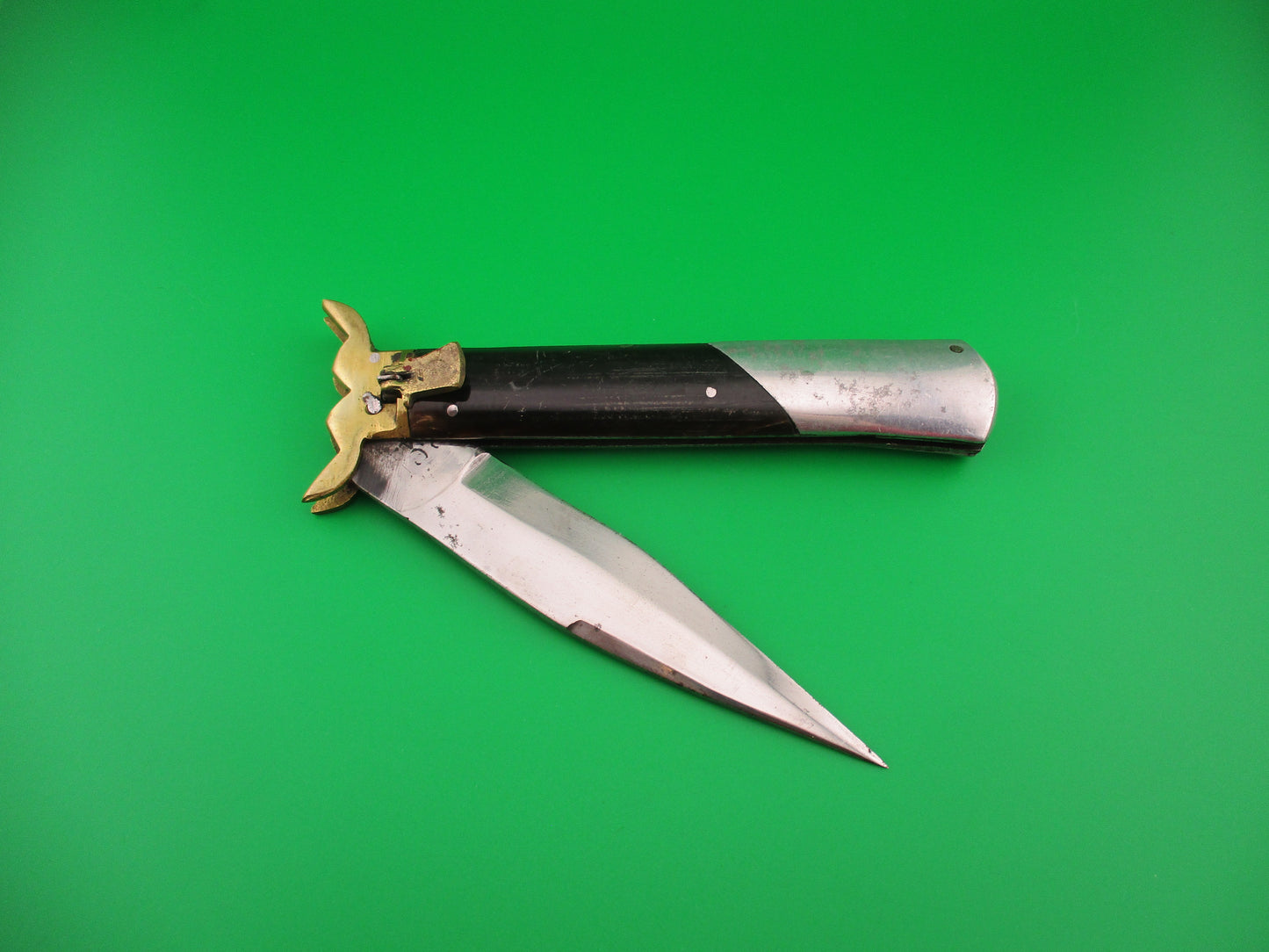 RGN 2445 25cm Indian Lever knife A Brass Horn Aluminum automatic knife