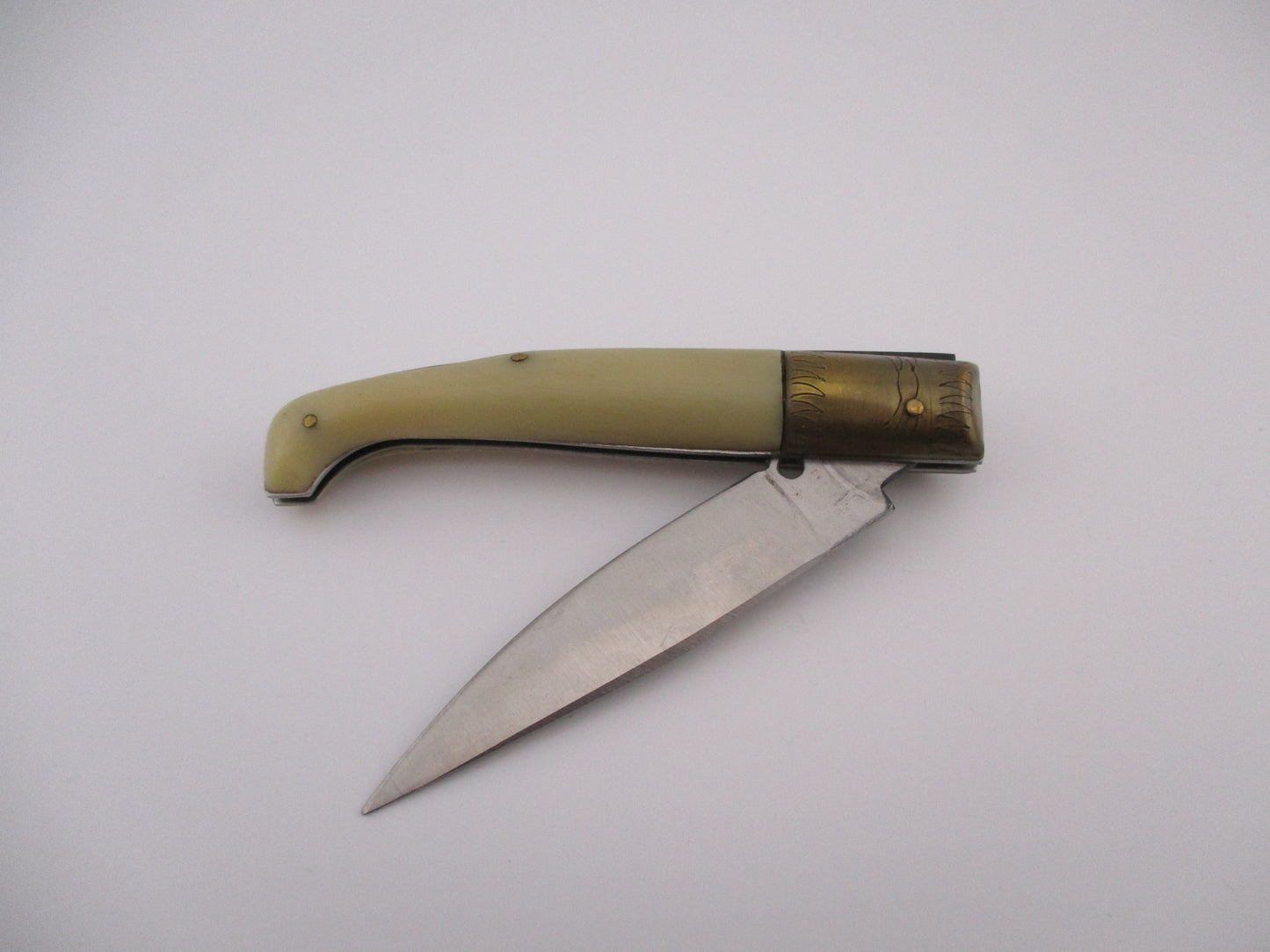 Jndiana PATENT 18cm Pattada Italian Birds head Horn brass switchblade knife
