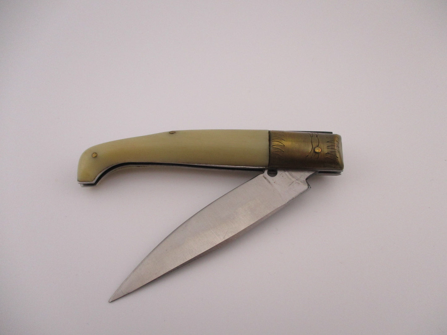 Jndiana PATENT 18cm Pattada Italian Birds head Horn brass switchblade knife
