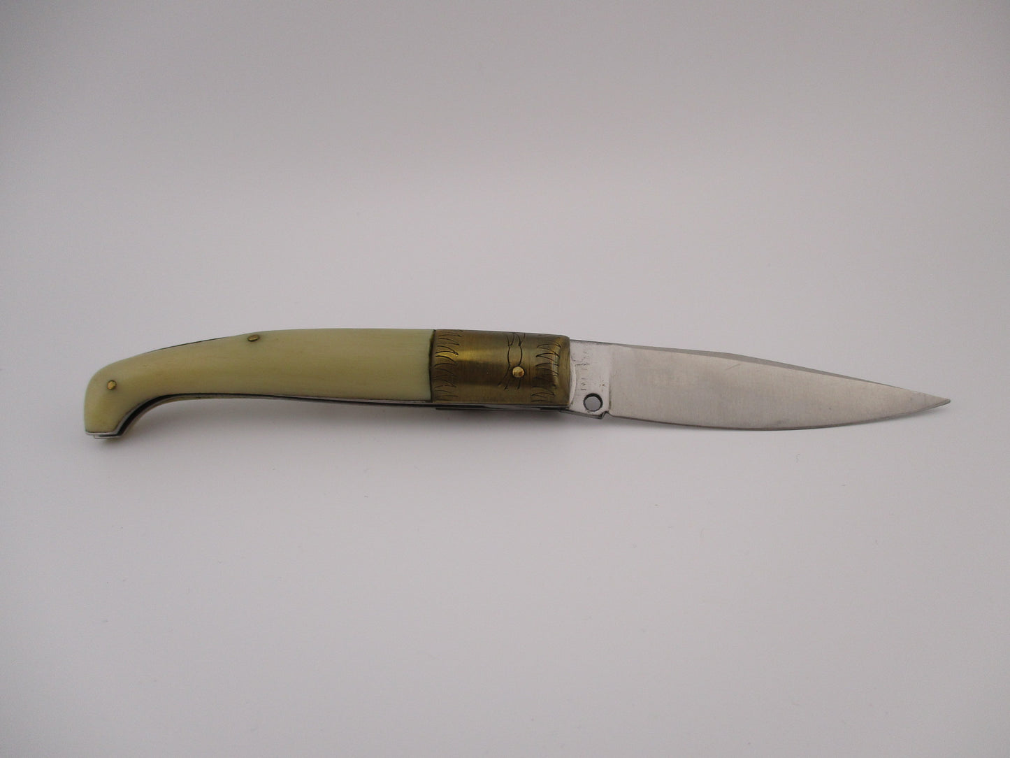 Jndiana PATENT 18cm Pattada Italian Birds head Horn brass switchblade knife