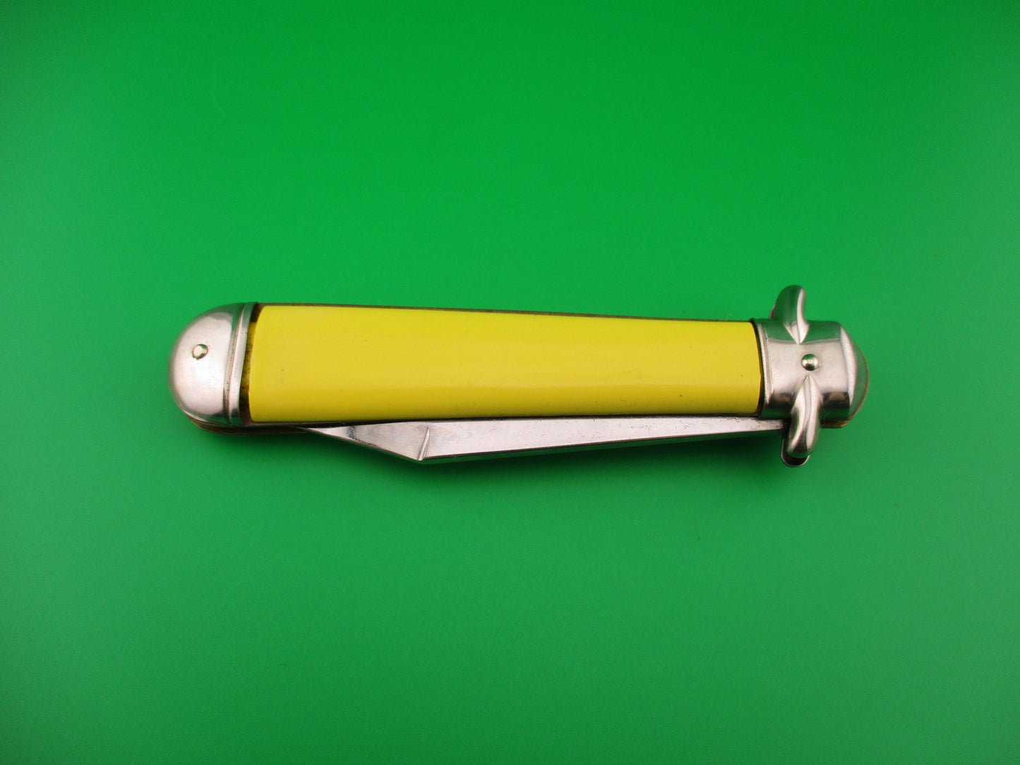COLONIAL SHUR-SNAP Jumbo Jack #3301 Yellow vintage 1950s switchblade knife