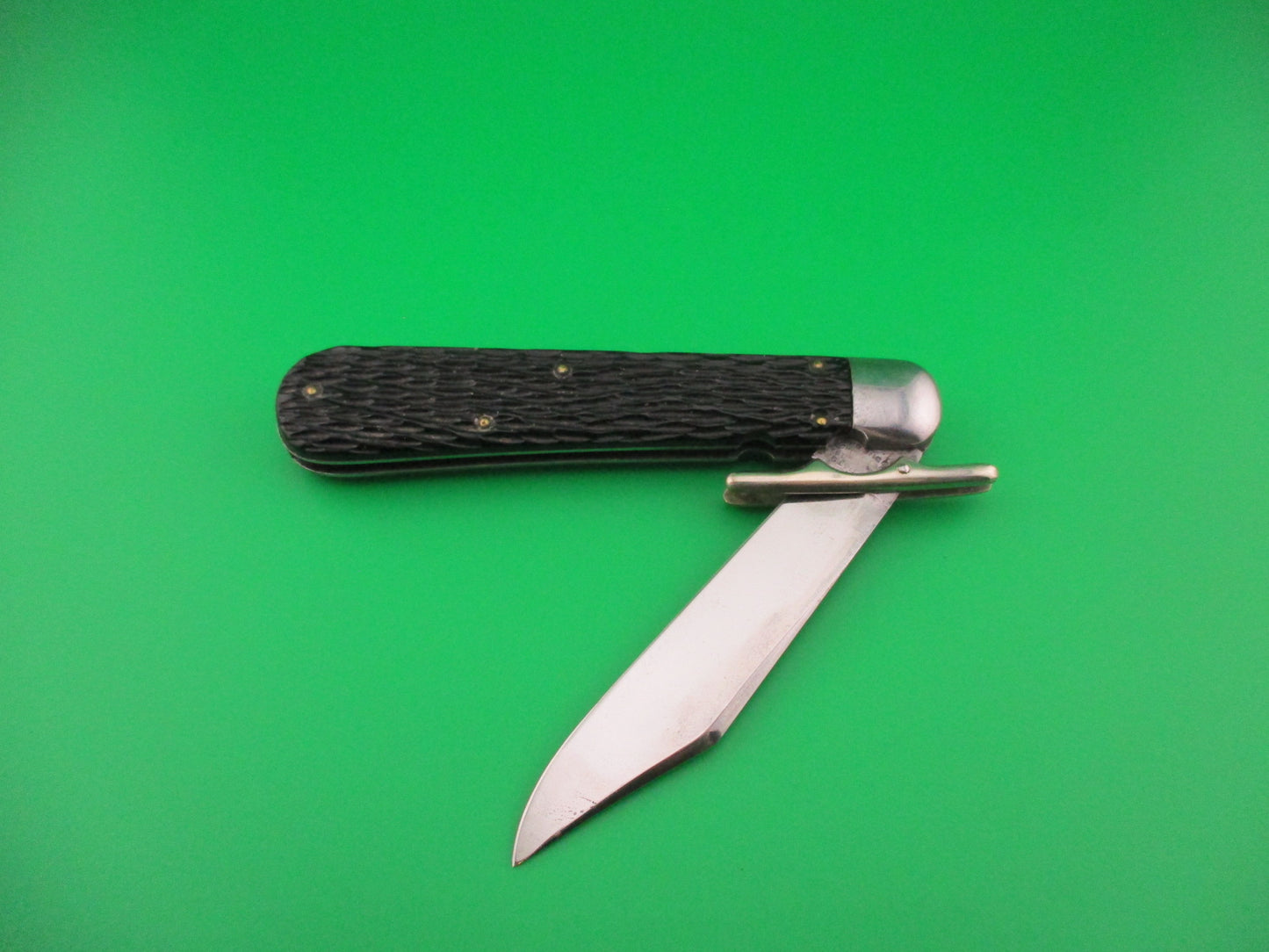 Schrade Cut Co Hunters Pride ETCHED # G1544 3/4 STG Folding guard switchblade knife