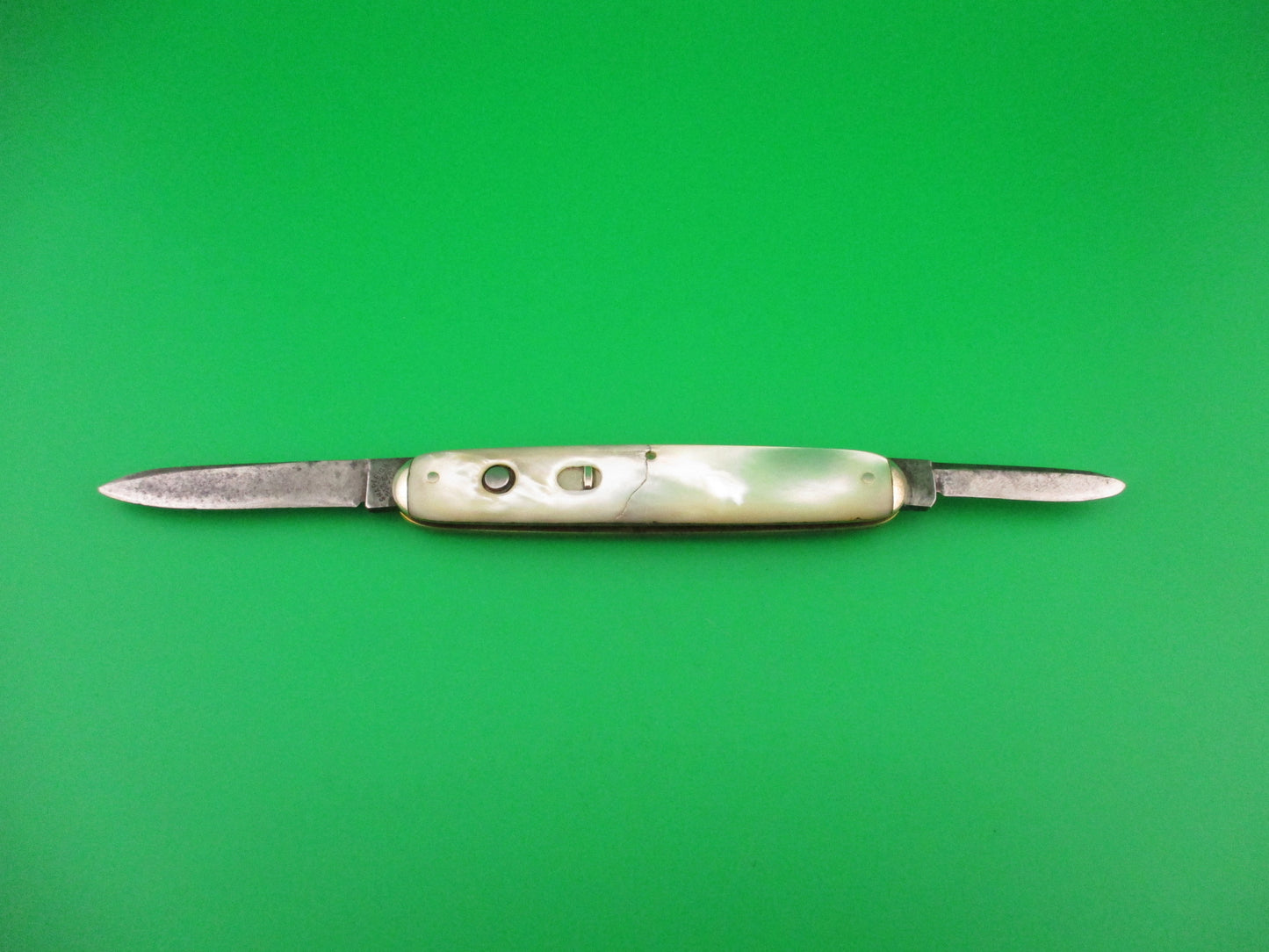 SHAPLEIGH HDW CO DE #S2P Medium double MOP tip bolster switchblade
