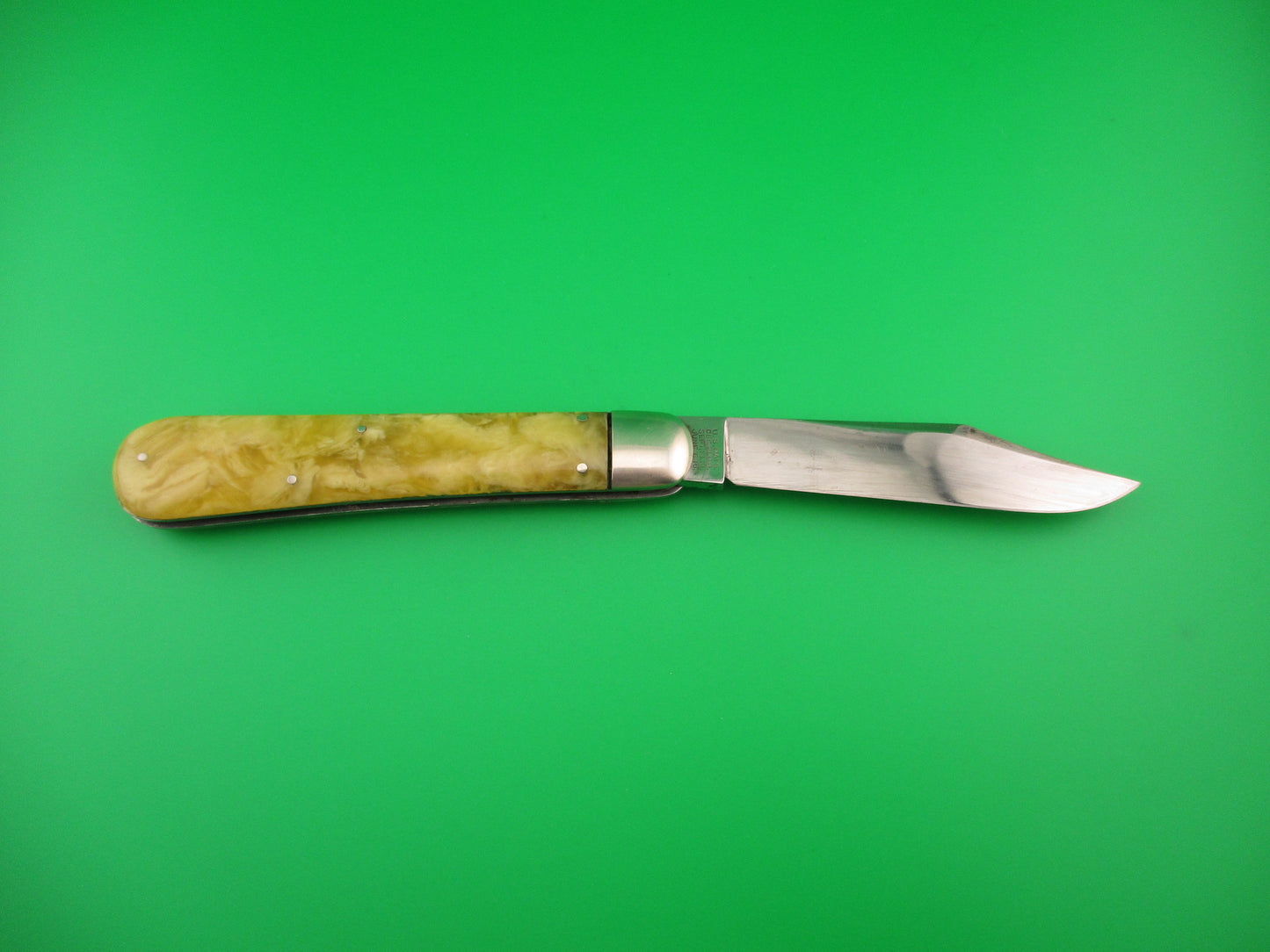 Schrade Cut Co FOREST KING Onyx Celluloid Hunter vintage 1940s automatic knife etch