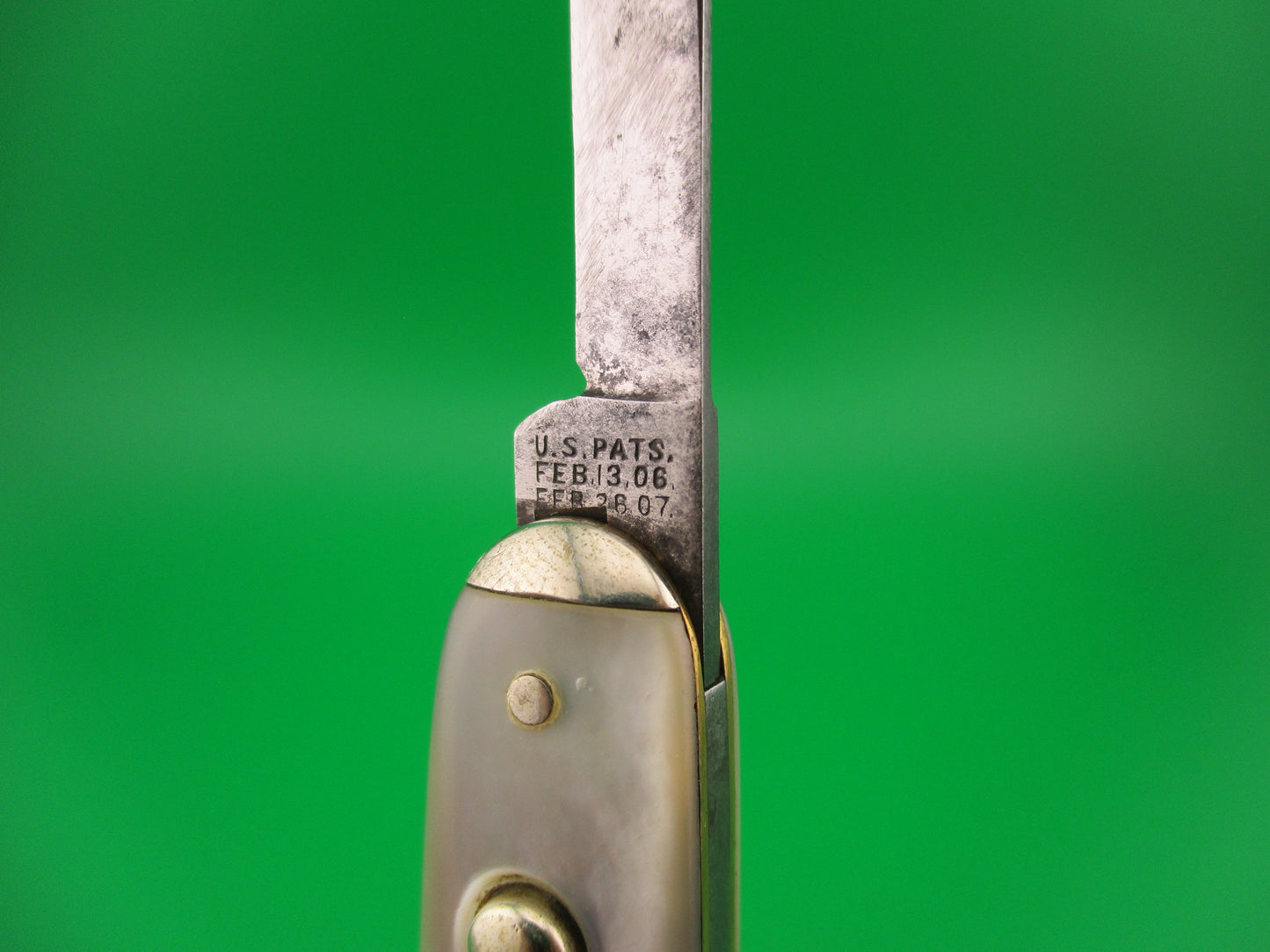 SHAPLEIGH HDW CO DE #S2P Medium double MOP tip bolster switchblade