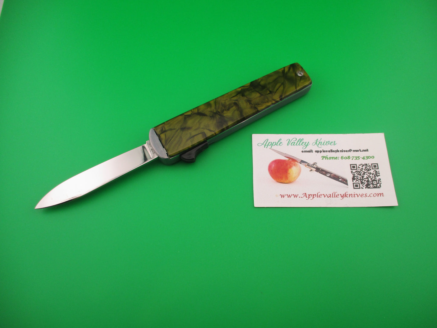 MIKOV 20cm CZECH Republic 1960s vintage OTF Green Pearlex DA automatic knife