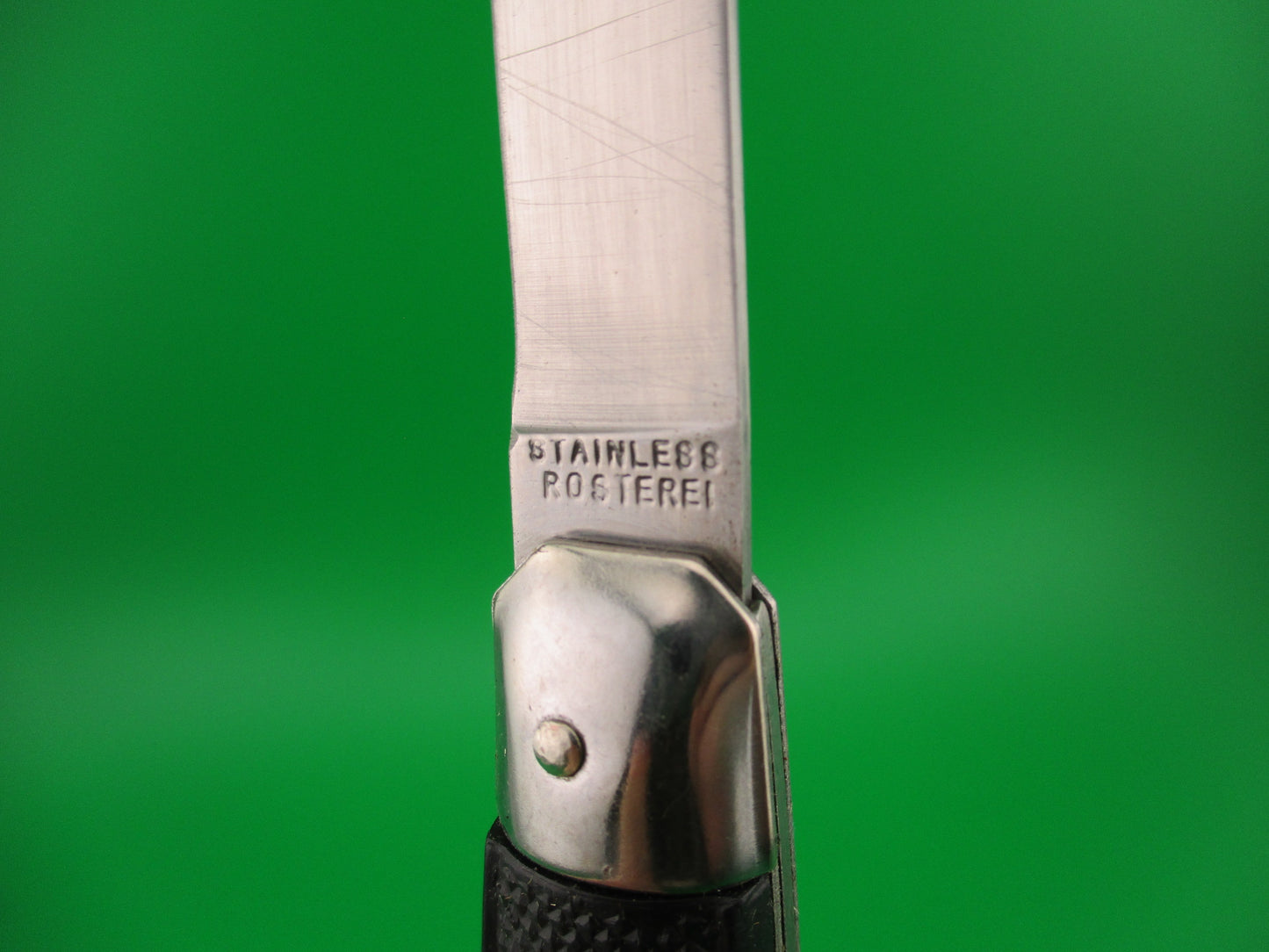 STAINLESS ROSTERIE TAIWAN 18cm Black automatic knife w lanyard ring