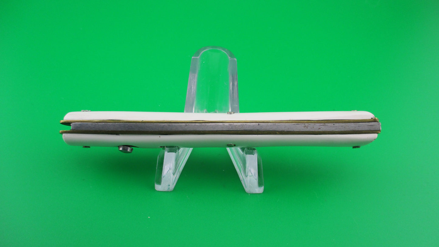 Edgemaster Fishtail 1950s White synthetic handles vintage switchblade