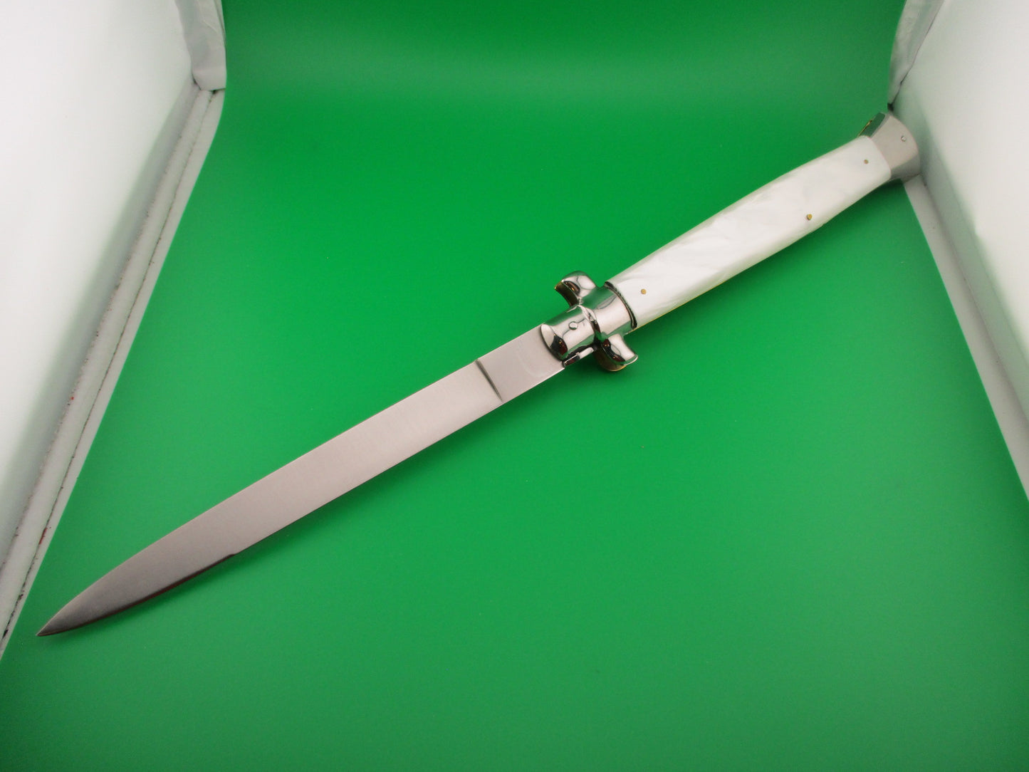 ROSTFREI ITALY 45cm Italian Stiletto Pearlex 18 inch swivel bolster automatic knife