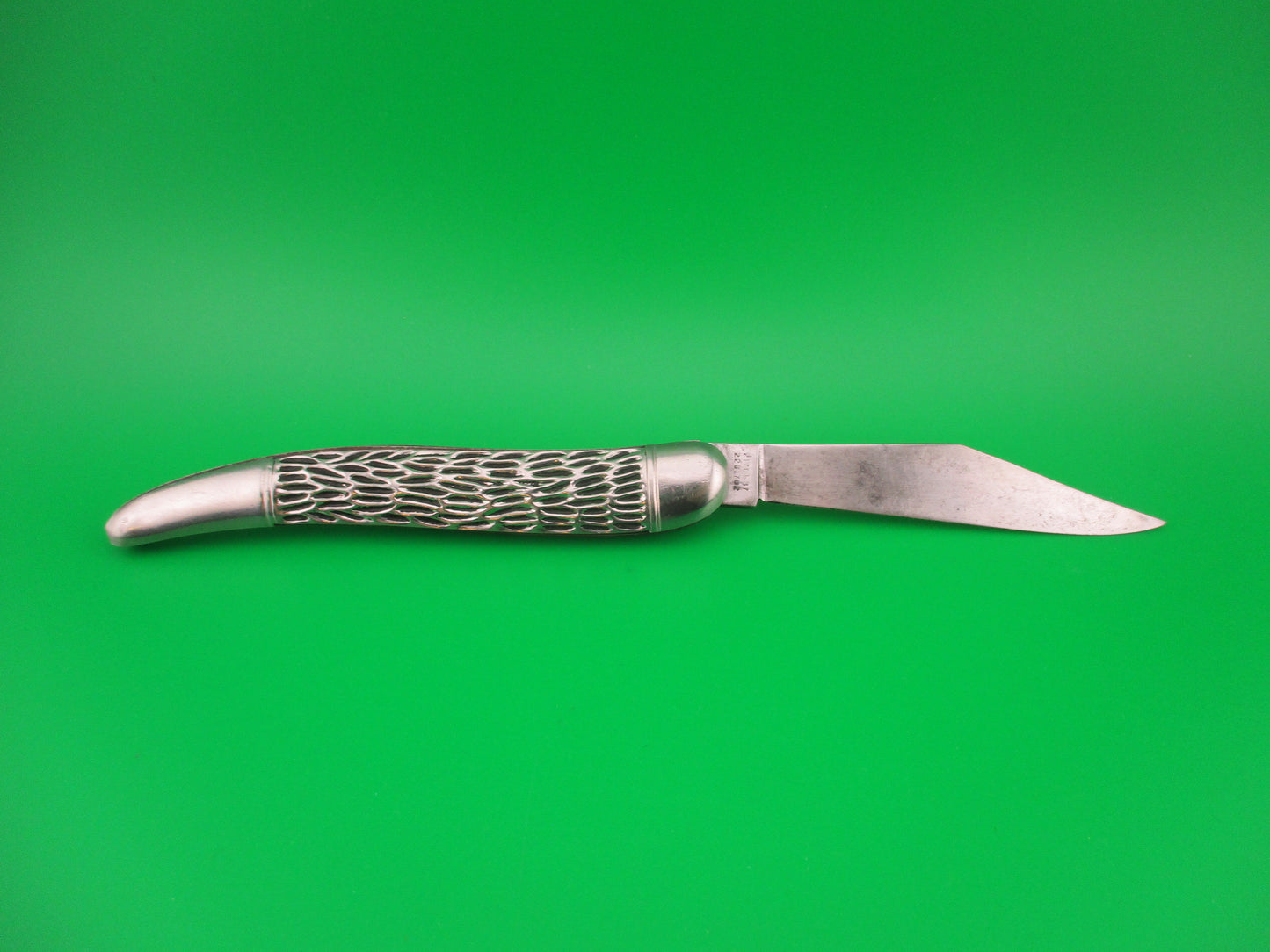 Hammer Brand Imperial JM99PB Toothpick Black Imitation jigged bone switchblade