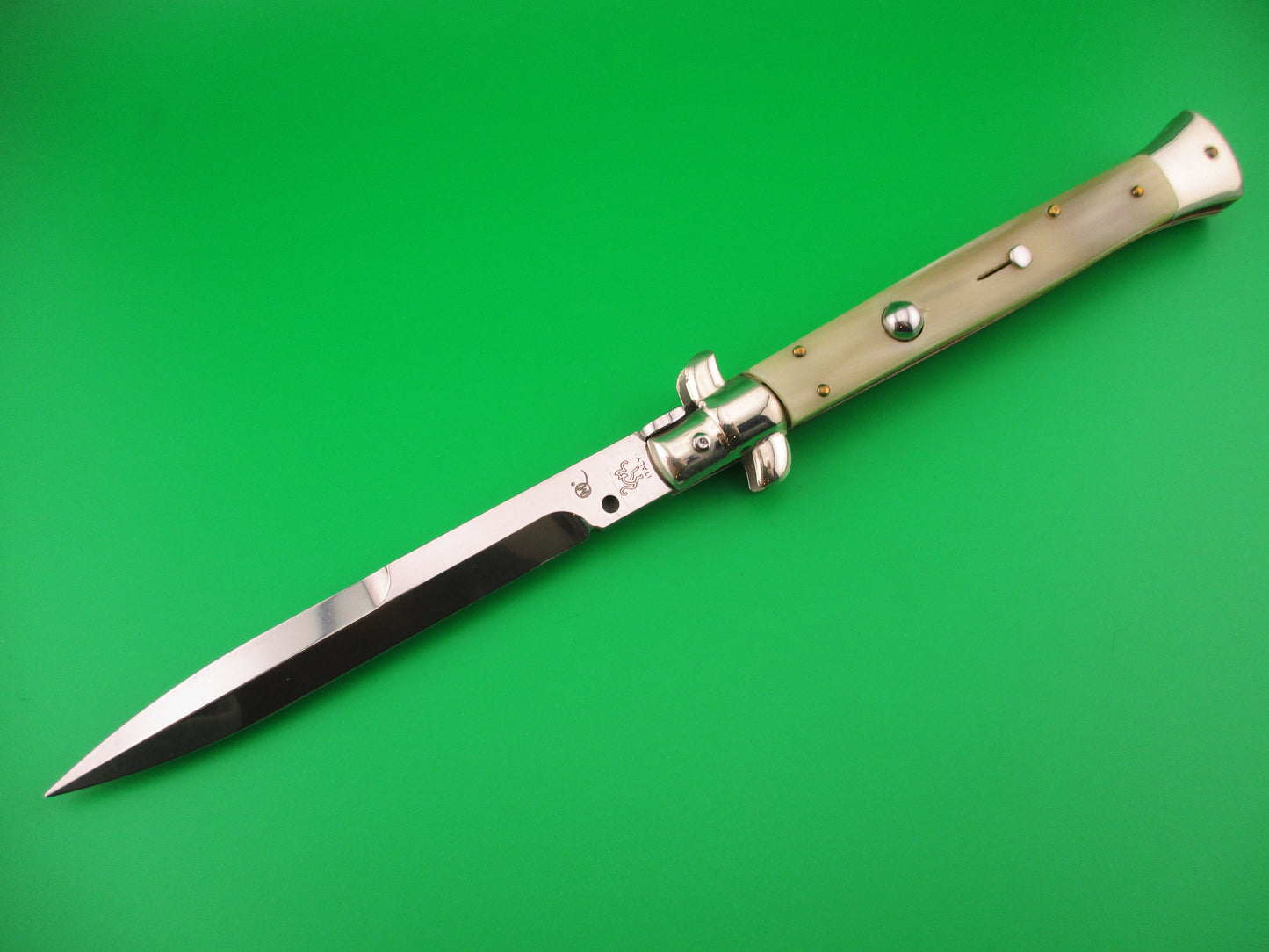 Walt's Latama Italy 28cm Italian Stiletto French Tip horn Bayonet blade automatic knife
