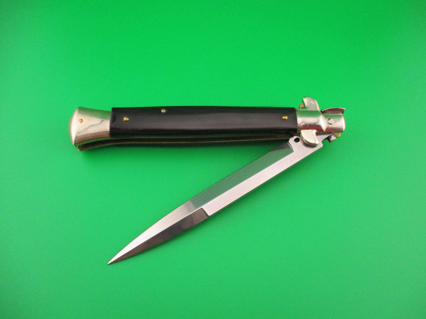 Walts LATAMA 28cm Italian Flat Guard Picklock RAVEN Red dot 5mm automatic knife