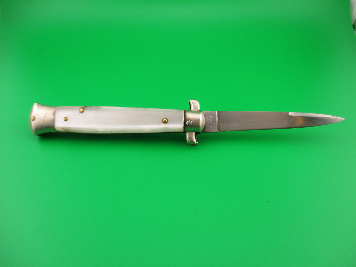 VIRGINIA INOX PATENT 96847 20cm Italian Derby Totem Pearlex BOBC automatic knife