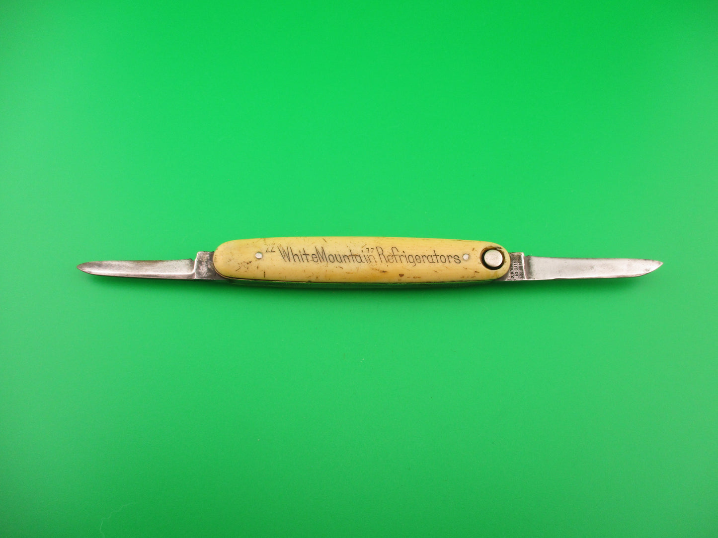 Press Button Knife Co White Mountain Ivory Celluloid Antique automatic knife