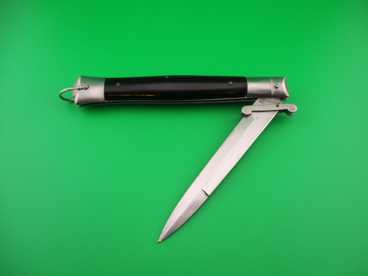 Rizzuto Estileto Milano 27cm Japanese Swing guard Black step bolster vintage switchblade