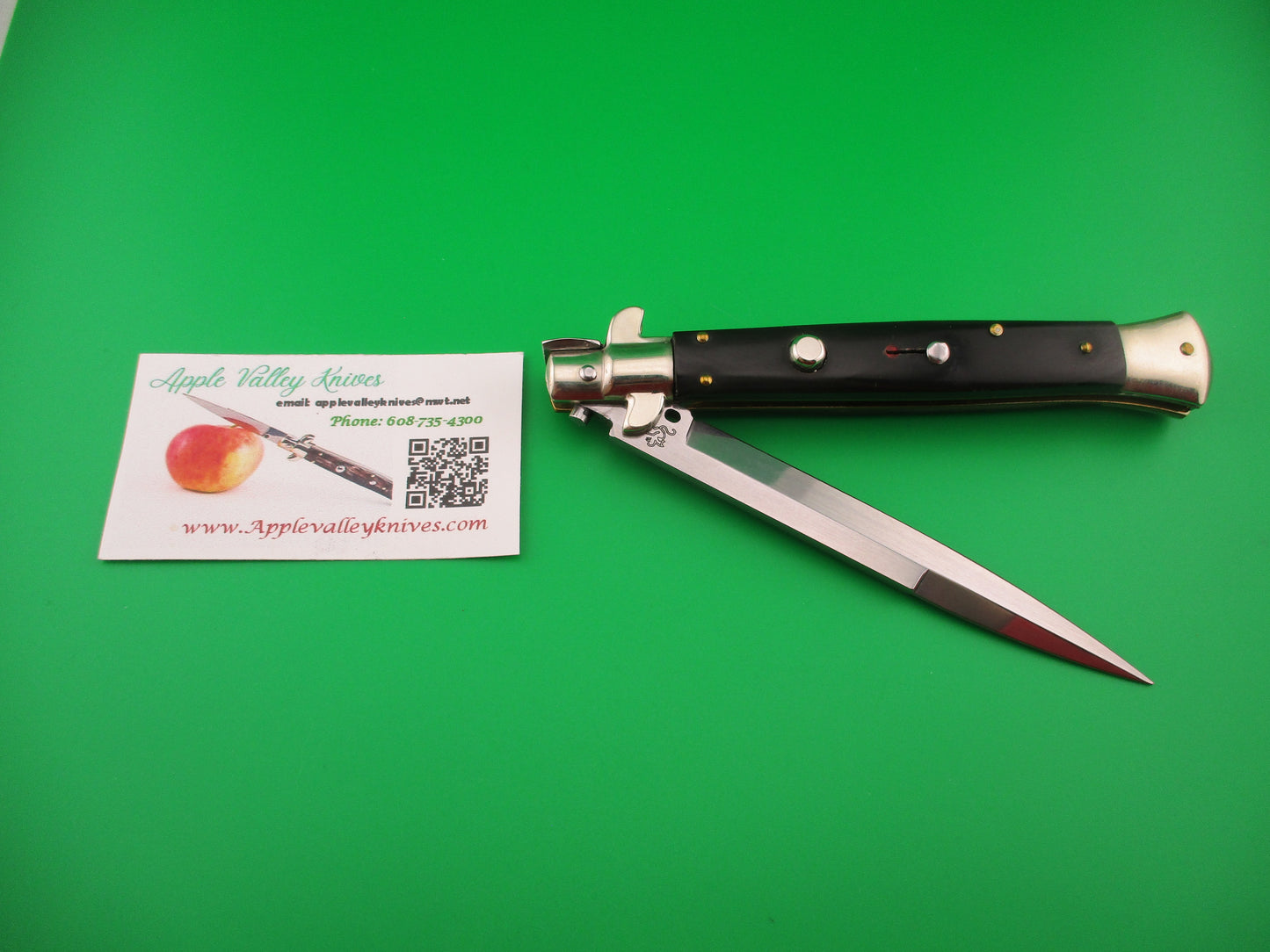 Walts LATAMA 28cm Italian Flat Guard Picklock RAVEN Red dot 5mm automatic knife