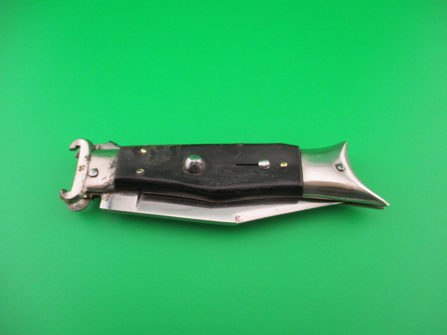 INOX 22cm Italian Fulcrum Shark Tooth Shell Puller Vintage 1960s automatic knife