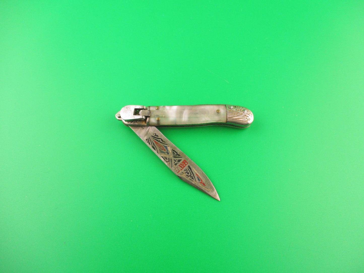 Toledo 12cm Spanish Lever Vintage Pearlex Tourist Souvenir automatic knife