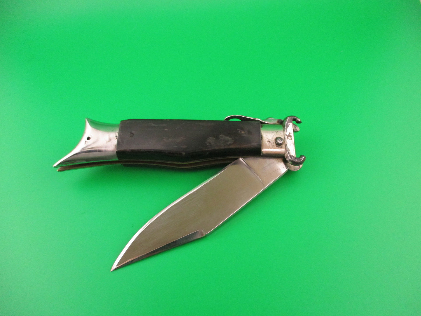 INOX 22cm Italian Fulcrum Shark Tooth Shell Puller Vintage 1960s automatic knife