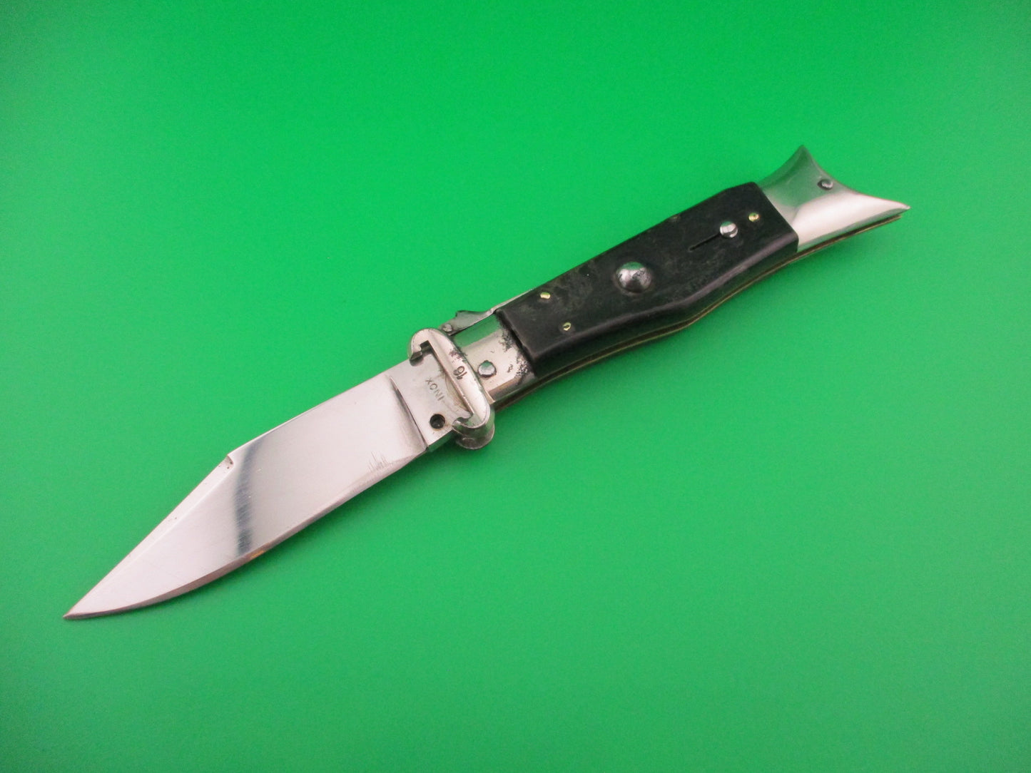 INOX 22cm Italian Fulcrum Shark Tooth Shell Puller Vintage 1960s automatic knife