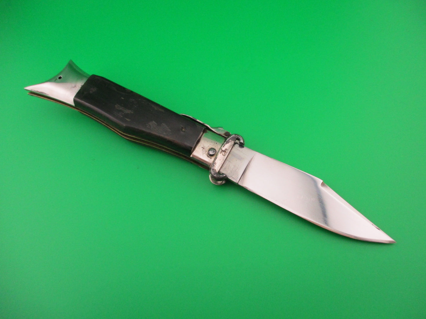 INOX 22cm Italian Fulcrum Shark Tooth Shell Puller Vintage 1960s automatic knife