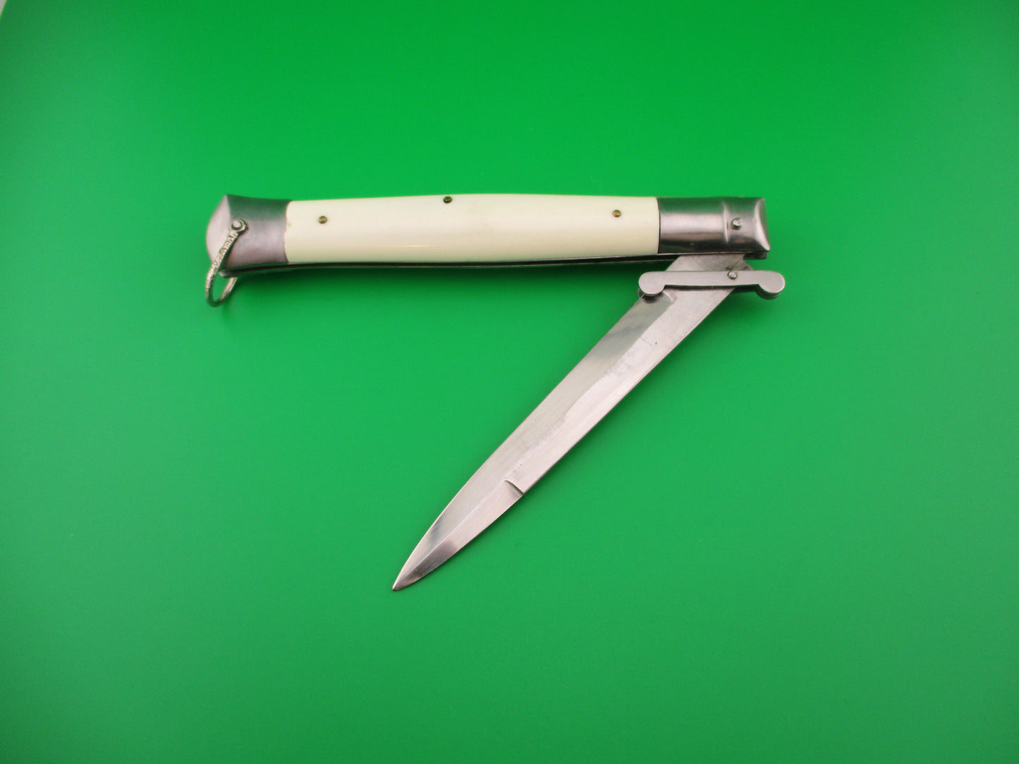 Rizzuto Estileto Milano 27cm Japanese Swing guard White vintage automatic knife