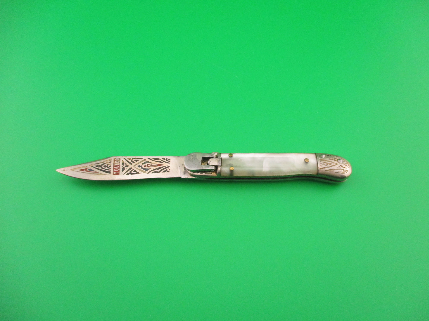 Toledo 12cm Spanish Lever Vintage Pearlex Tourist Souvenir automatic knife