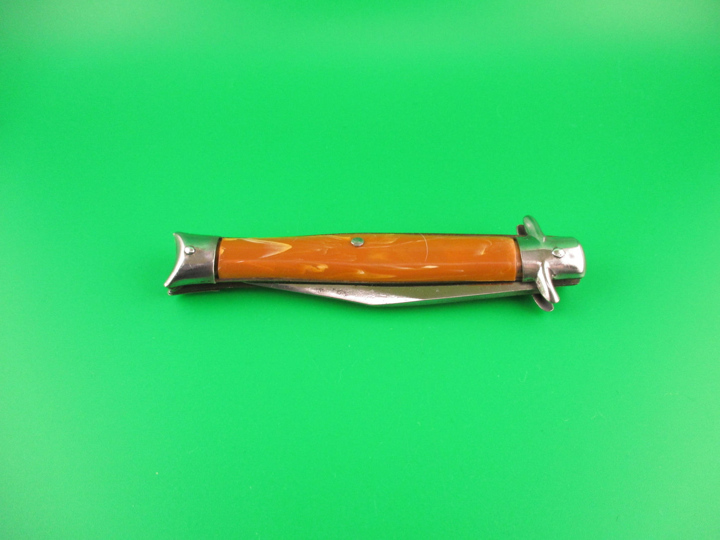 Edgemaster USA Bowtie Vintage Caramel Swirl automatic knife