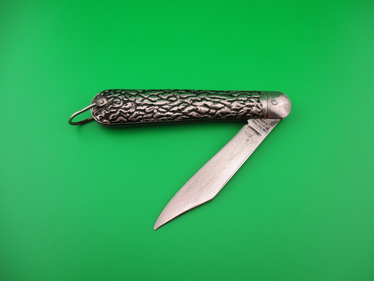 Presto MADE IN USA Vintage Paratrooper style Hunter Metal switchblade w lanyard