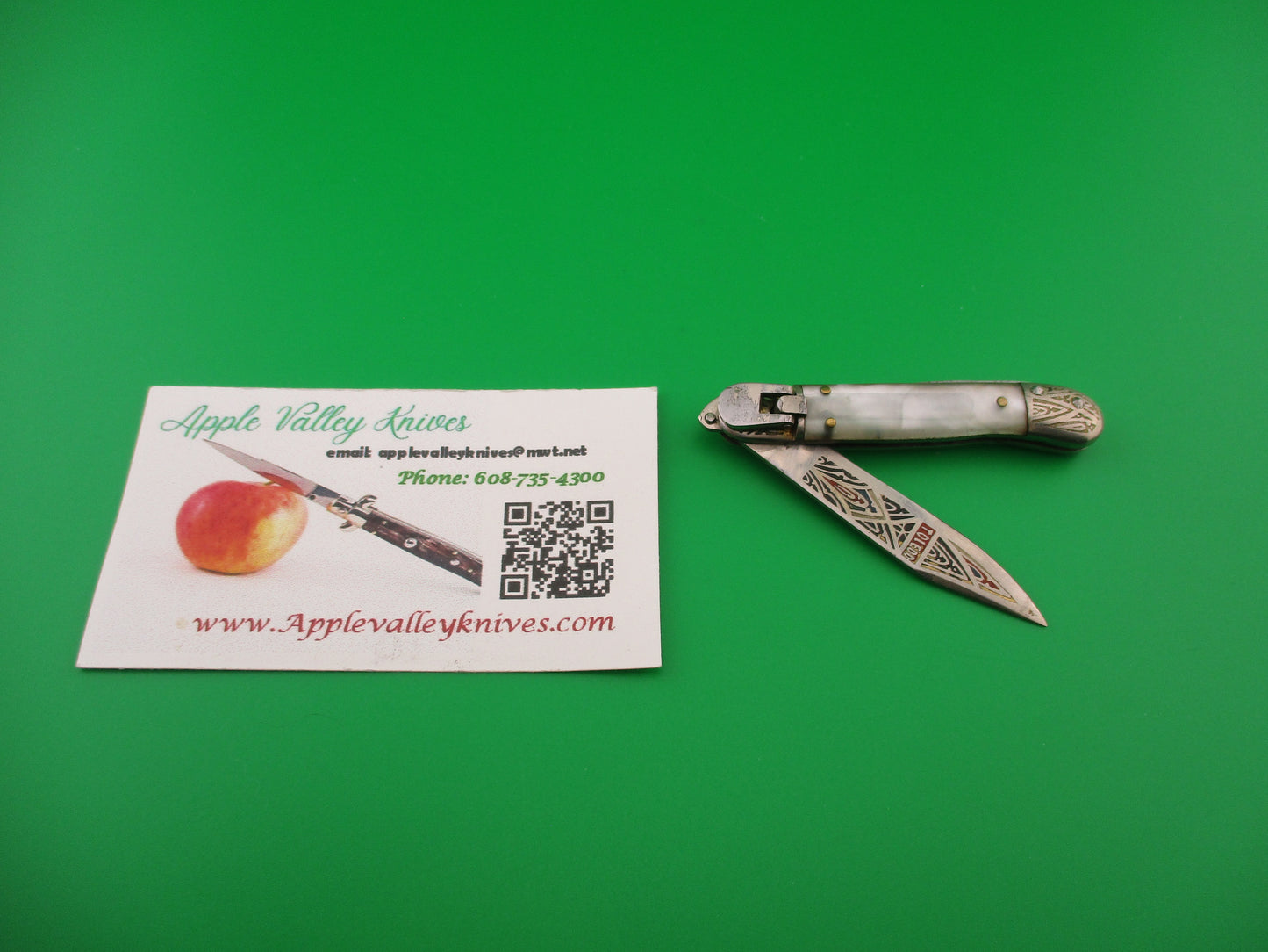 Toledo 12cm Spanish Lever Vintage Pearlex Tourist Souvenir automatic knife