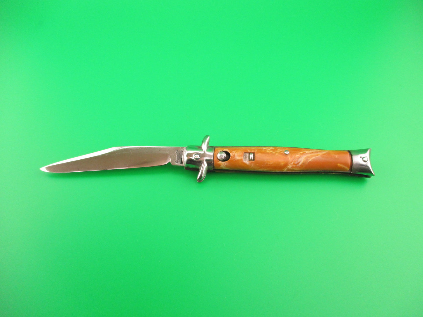 Edgemaster USA Bowtie Vintage Caramel Swirl automatic knife