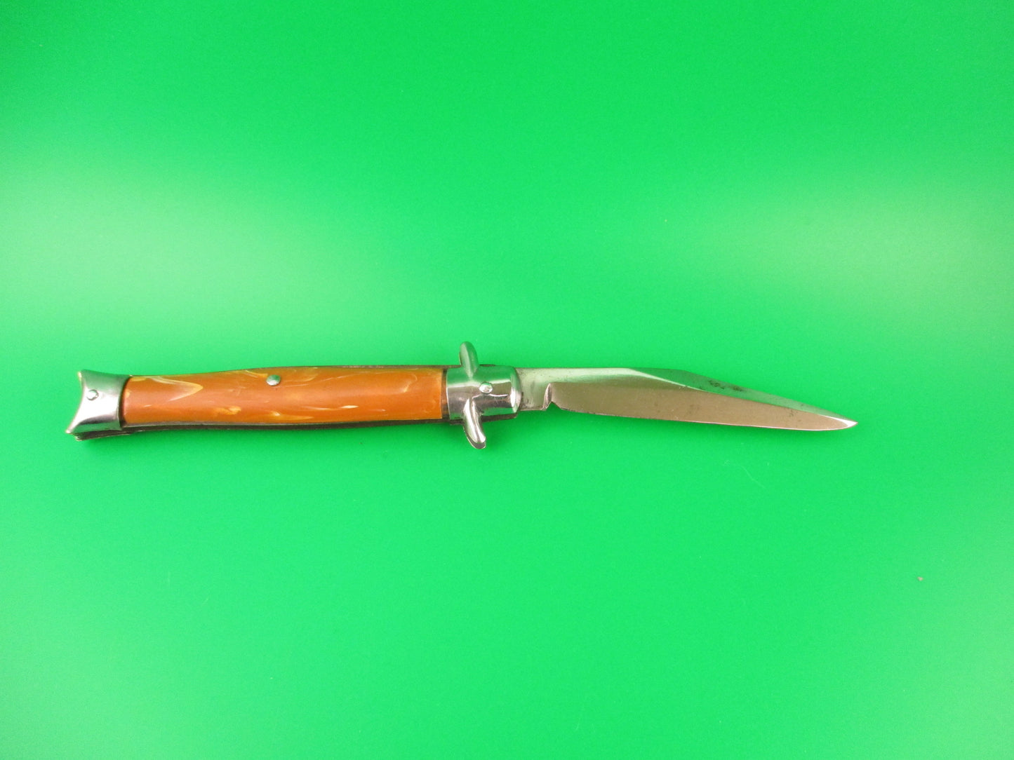 Edgemaster USA Bowtie Vintage Caramel Swirl automatic knife