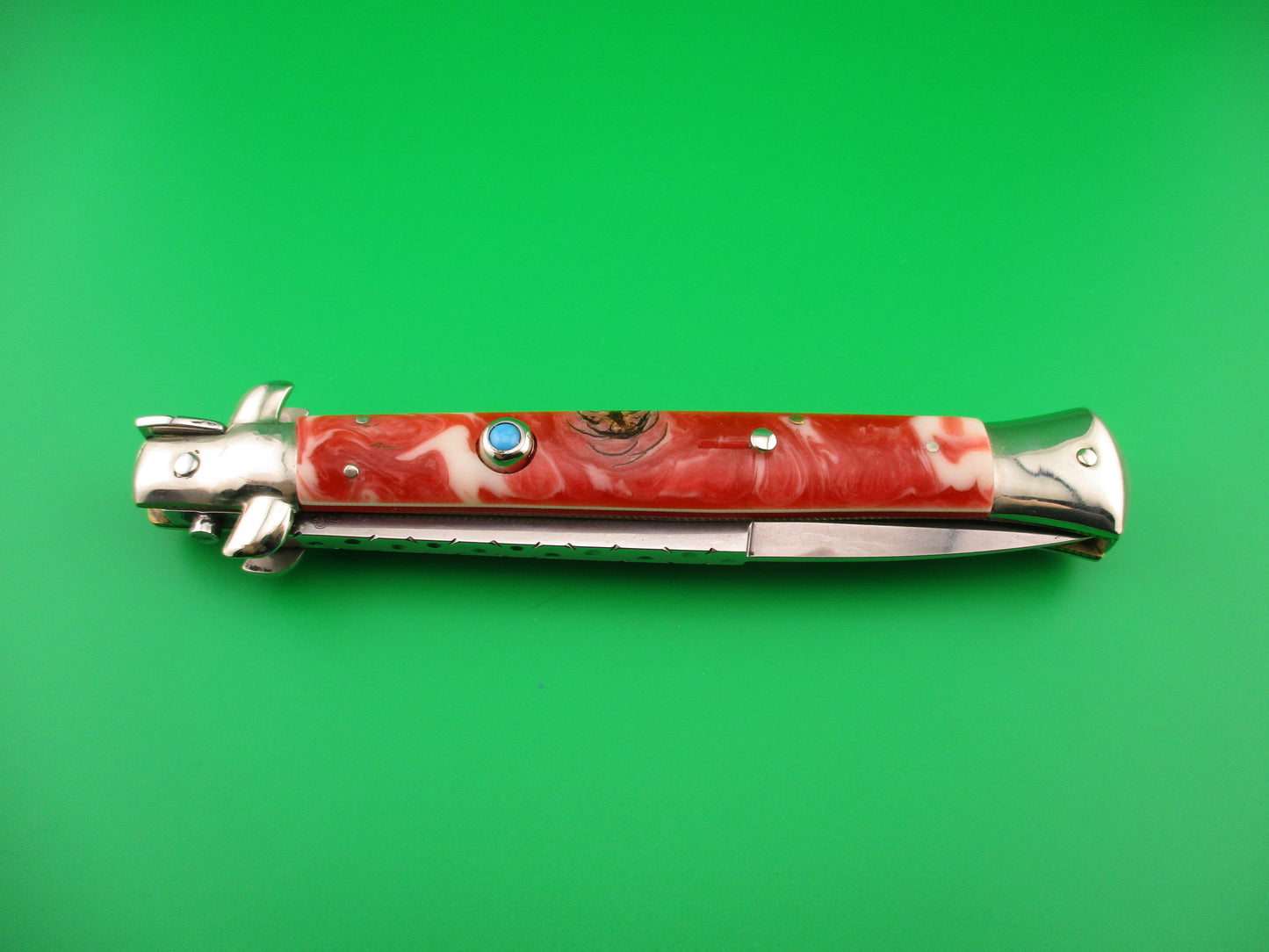 Walt's Latama 28cm Italian Classic customized by Tank Fisher Red & white automatic knife