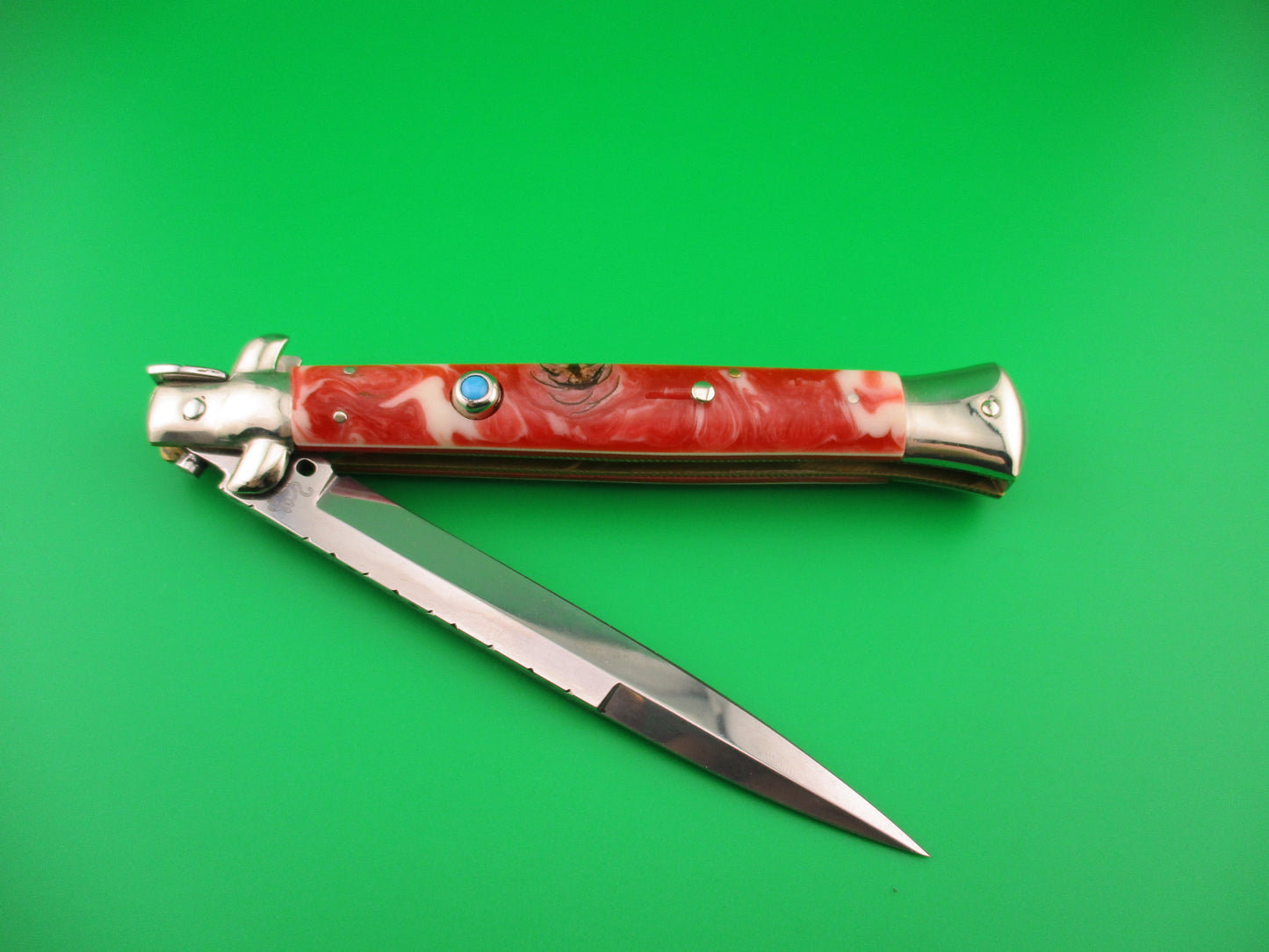 Walt's Latama 28cm Italian Classic customized by Tank Fisher Red & white automatic knife