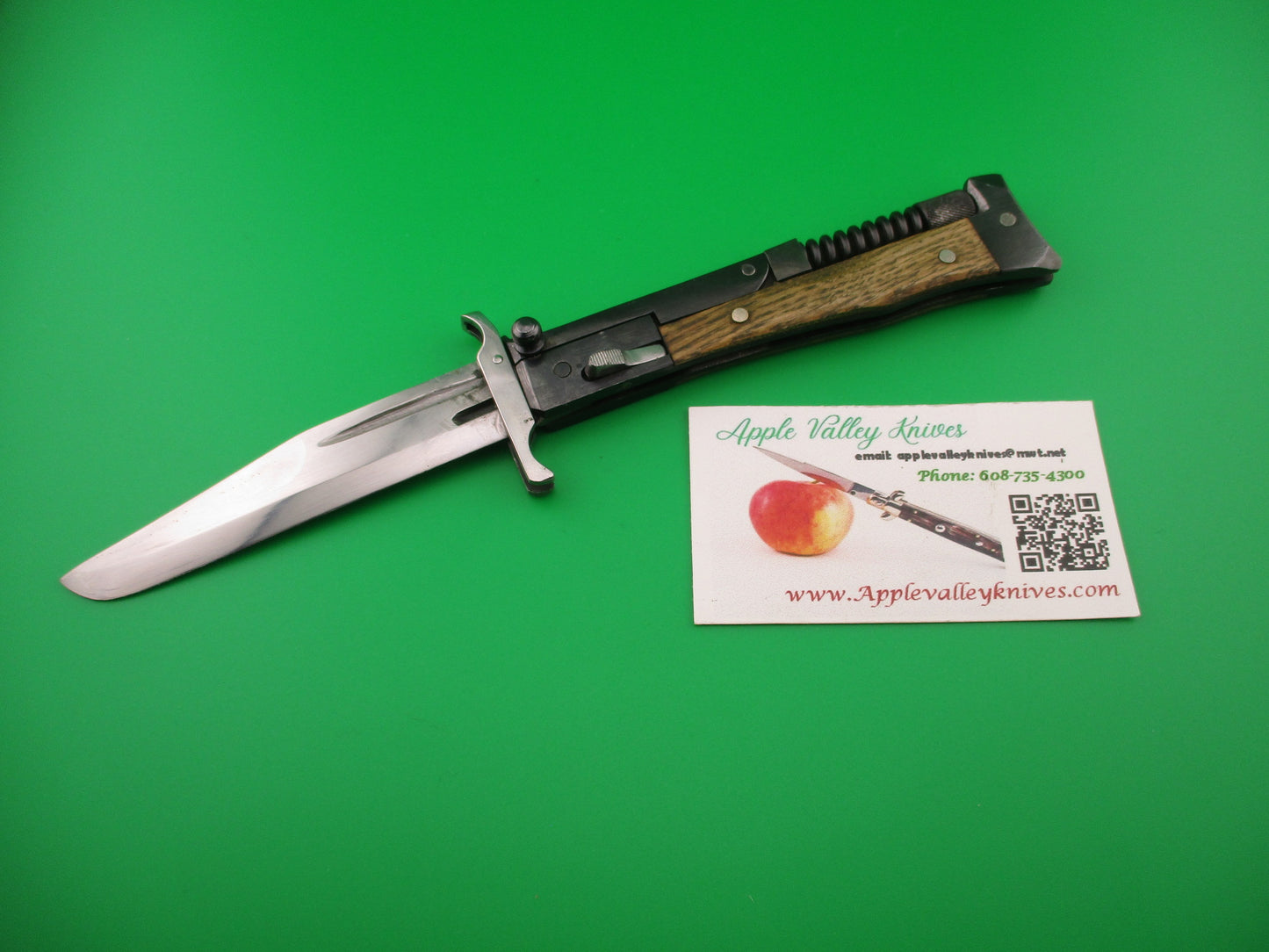 AK47 Soviet style 22cm Automatic coil spring knife w Blued steel & wood scales USSR