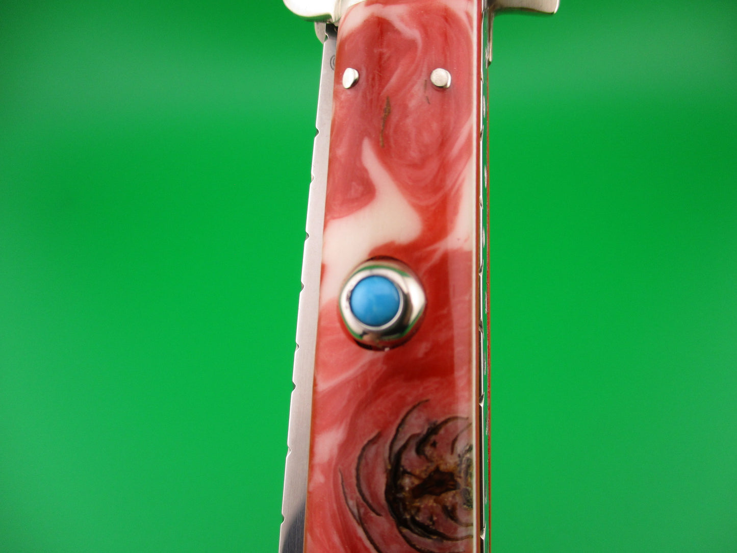 Walt's Latama 28cm Italian Classic customized by Tank Fisher Red & white automatic knife