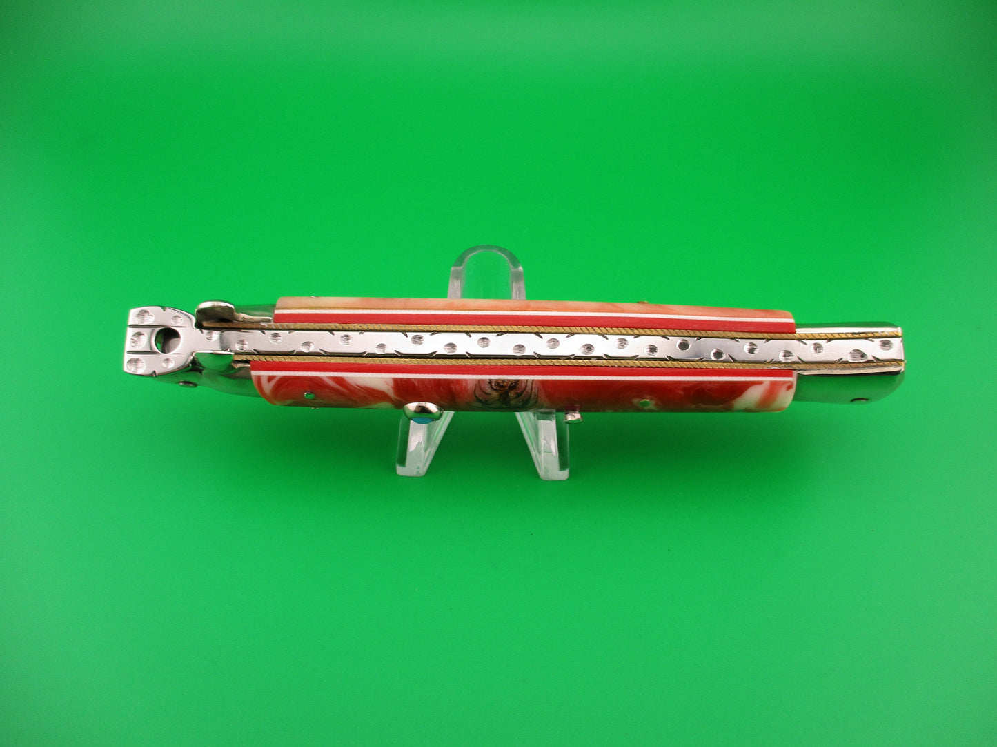 Walt's Latama 28cm Italian Classic customized by Tank Fisher Red & white automatic knife