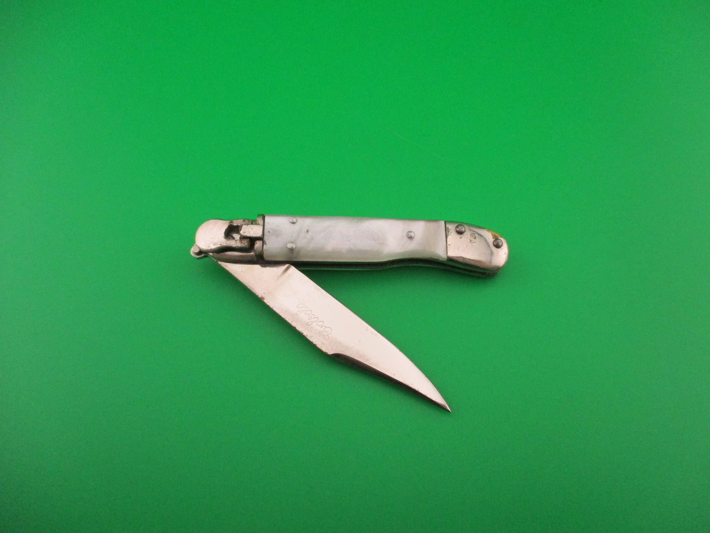 Toledo 12cm Spanish Lever Vintage Pearlex Tourist Souvenir automatic knife