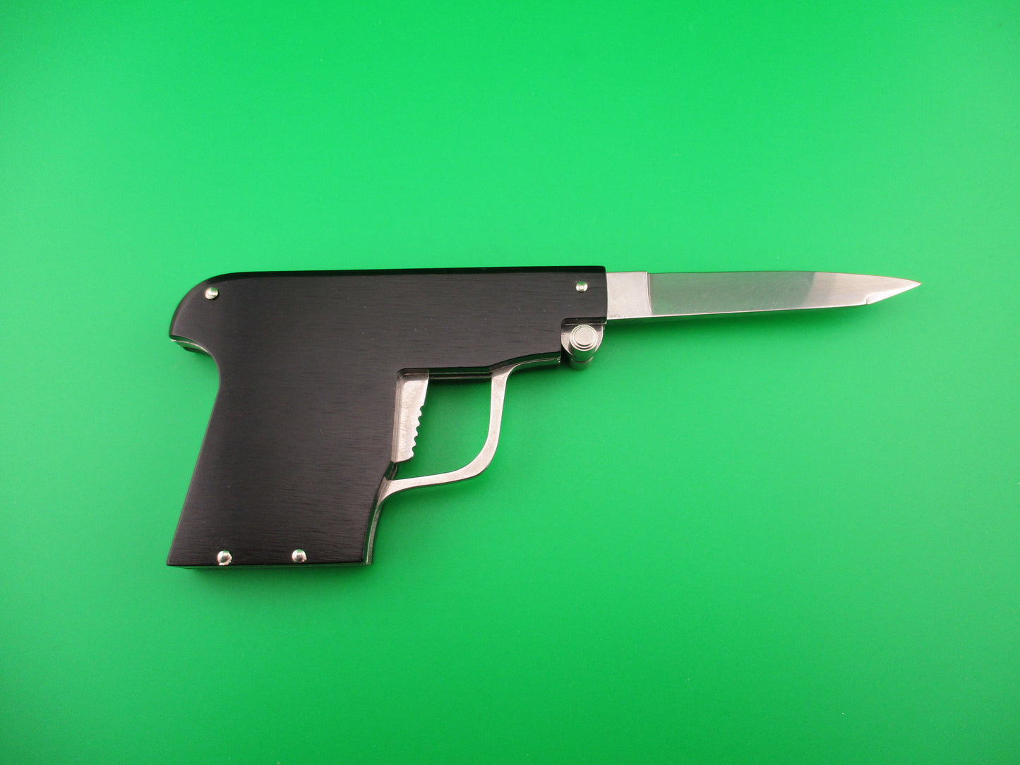 AGA CAMPOLIN MANIAGO ITALY 2019 Pistol shaped automatic knife