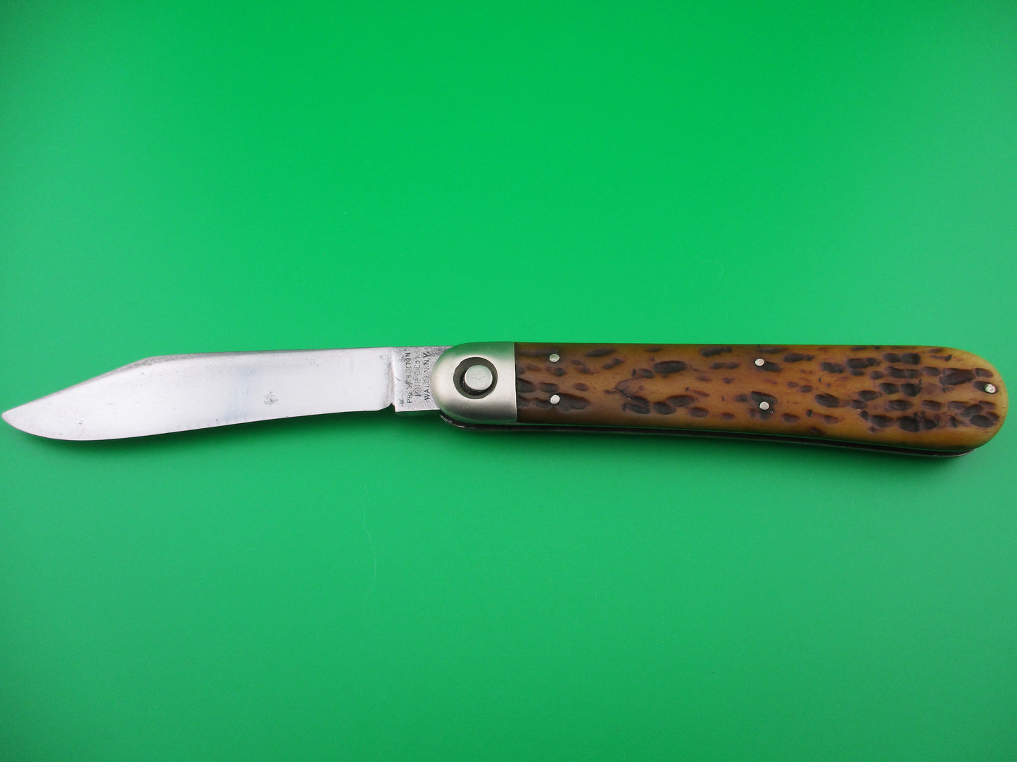 z Press Button Knife Co INVINCIBLE antique switchblade
