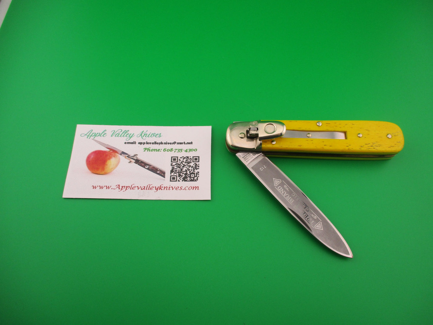 z BOKER TREE BRAND CLASSIC 712 11cm German Lever automatic knife Yellow bone