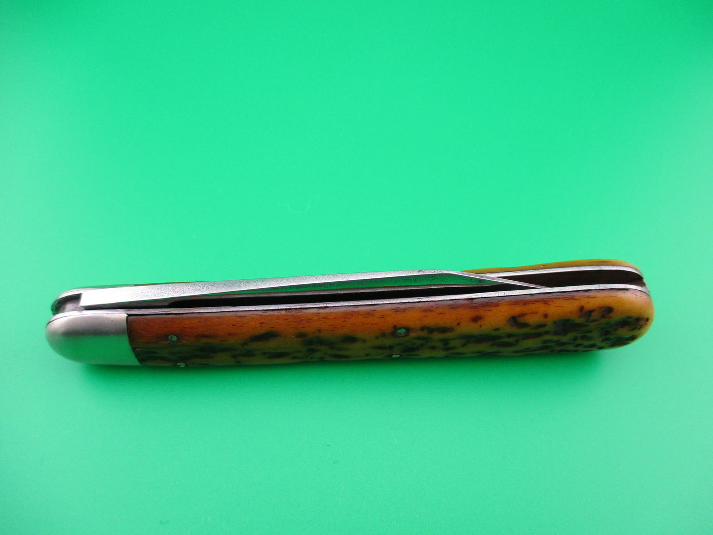z Press Button Knife Co INVINCIBLE antique switchblade