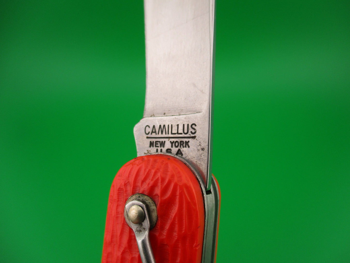 z CAMILLUS vintage MC1 Orange paratrooper automatic knife with hook blade