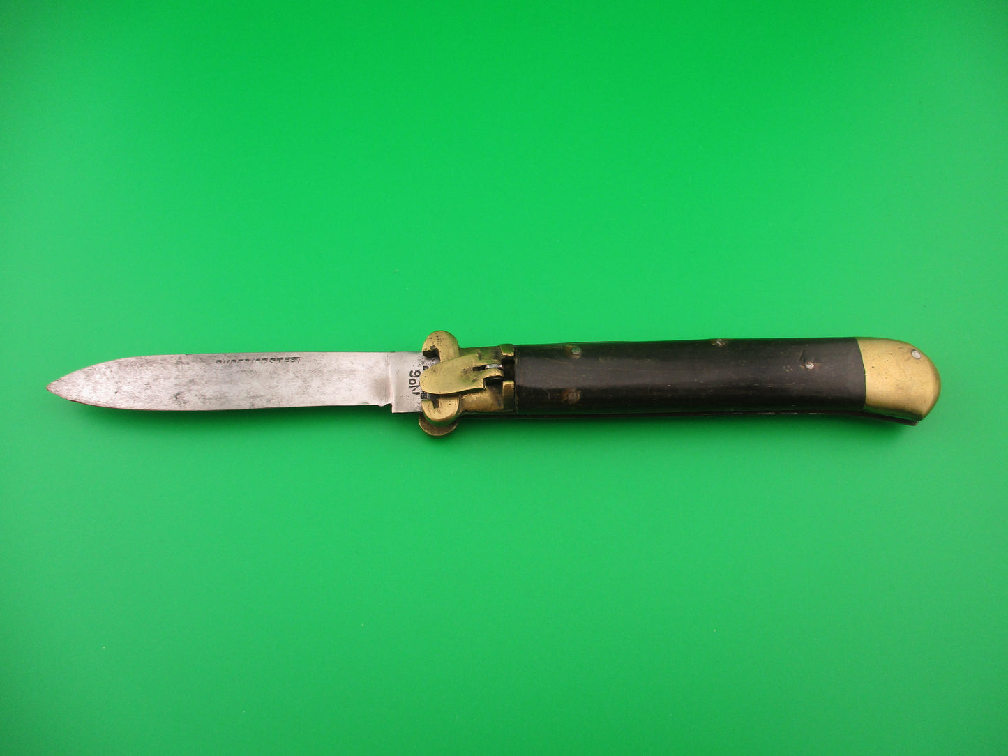 No 6 SHEFFIELD STEEL 22cm Indian Shell puller lever Brass & Horn vintage automatic knife