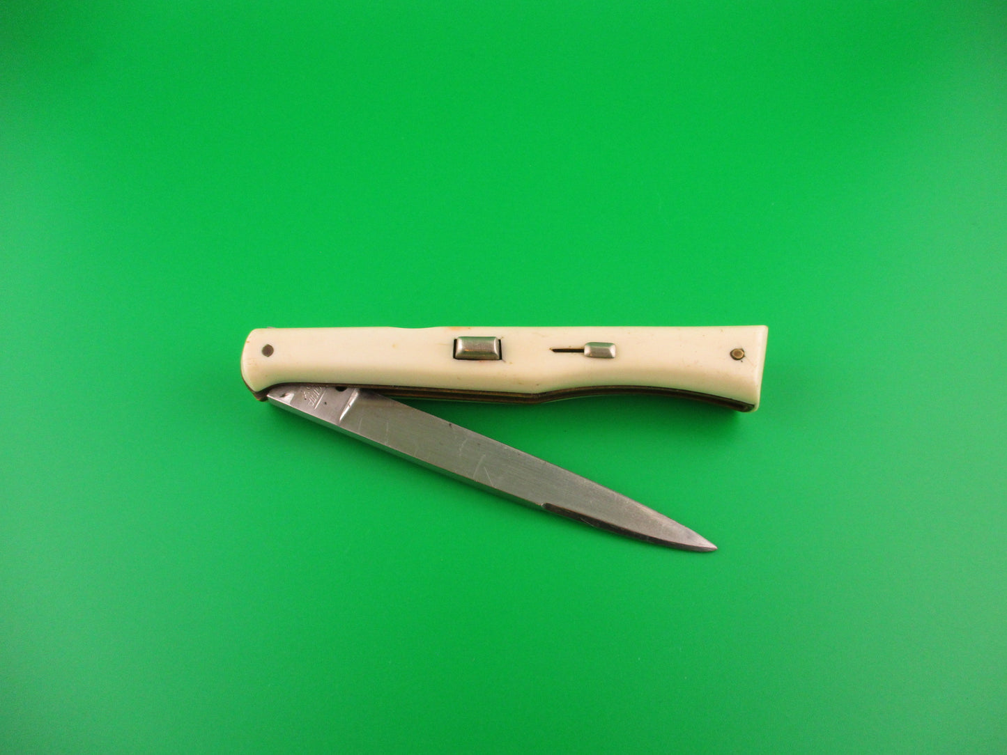 VIRGINIA INOX 21cm Ackermannchen style White Vintage Italian Switchblade